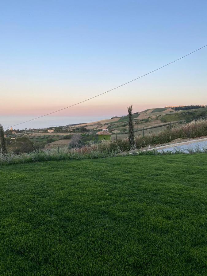 Casale Adriatico B&B Pineto Luaran gambar