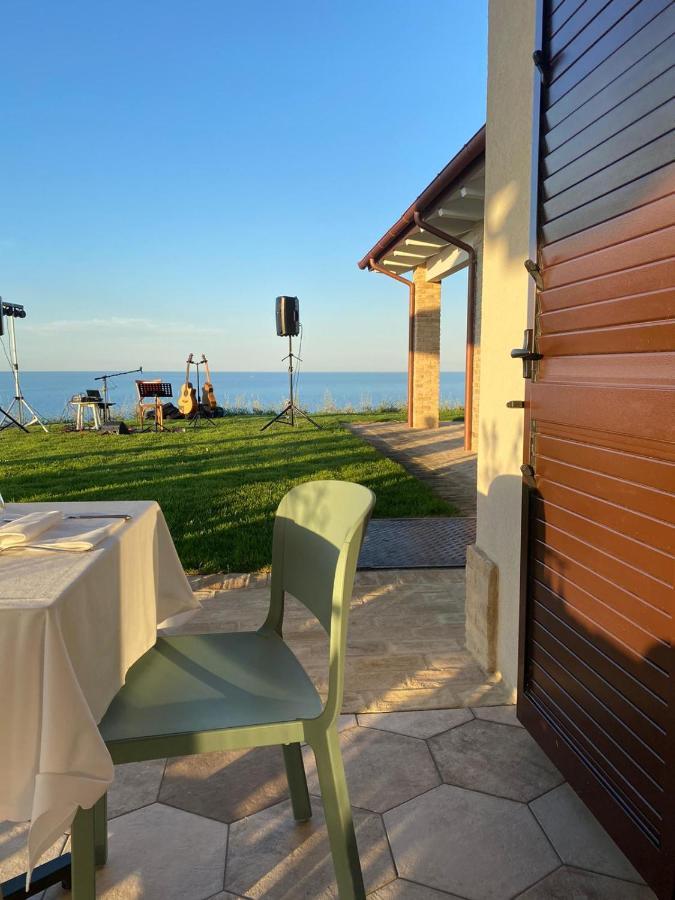 Casale Adriatico B&B Pineto Luaran gambar